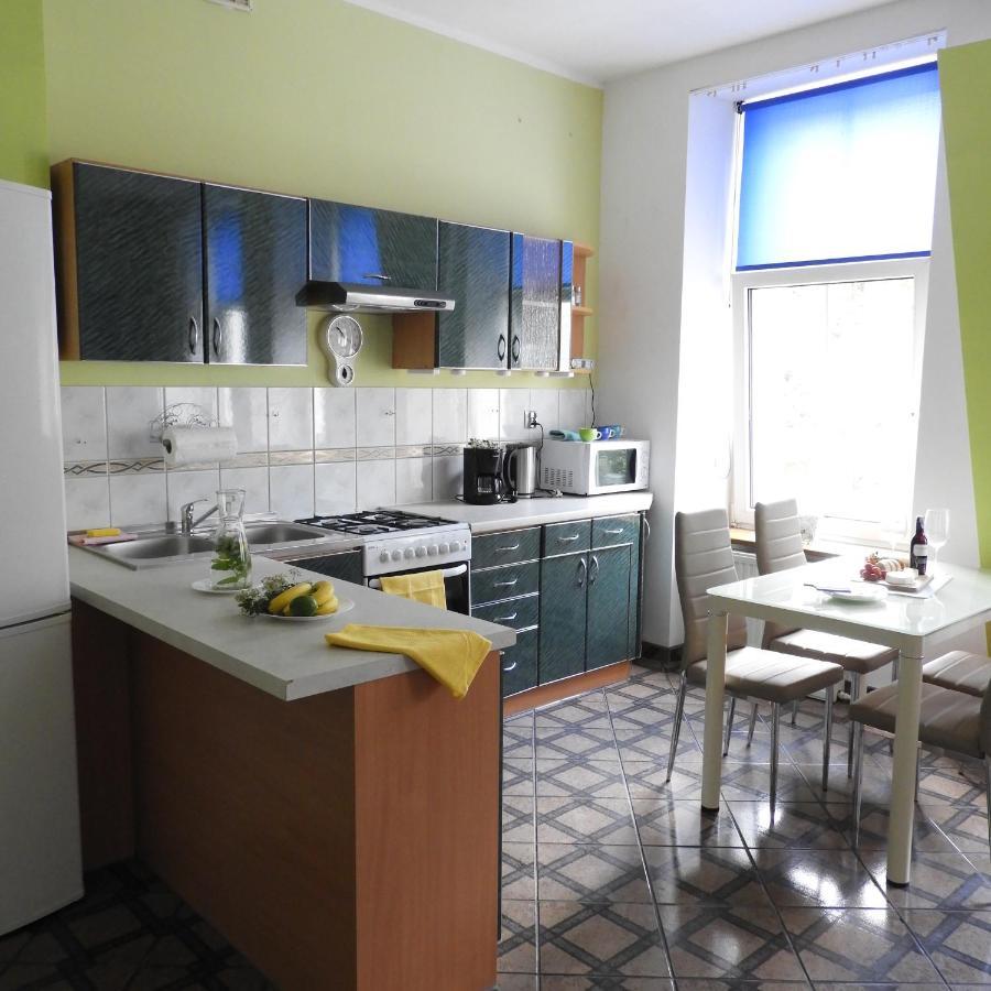 דירות גיז'יצקו Apartament Przy Parku מראה חיצוני תמונה